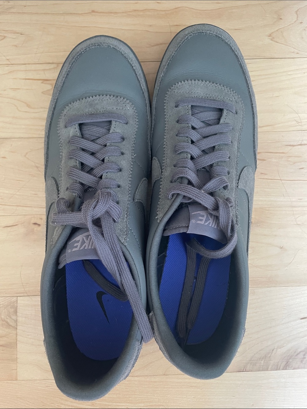 Nike Men’s Grey Low-Top Sneakers